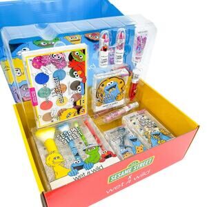Wet n Wild x Sesame Street Full Makeup Set - Limited Edition Gift Box